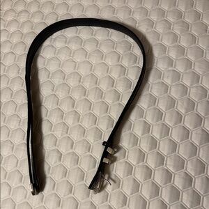 Elegant Black Leather Women's Belt